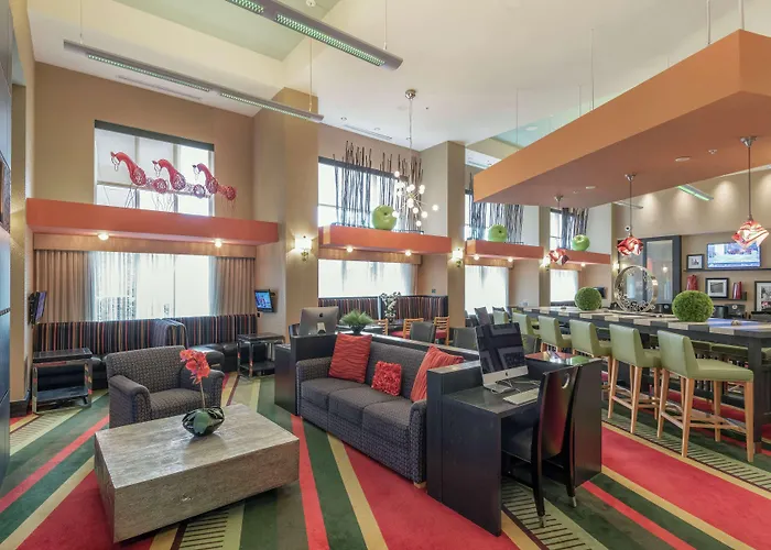 Hampton Inn & Suites Crabtree